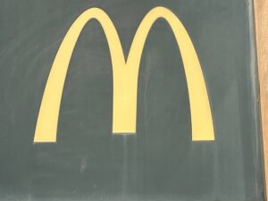 mcdonald's golden arches logo