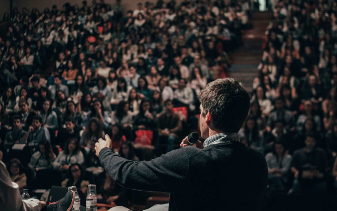 How To Become A More Engaging Public Speaker